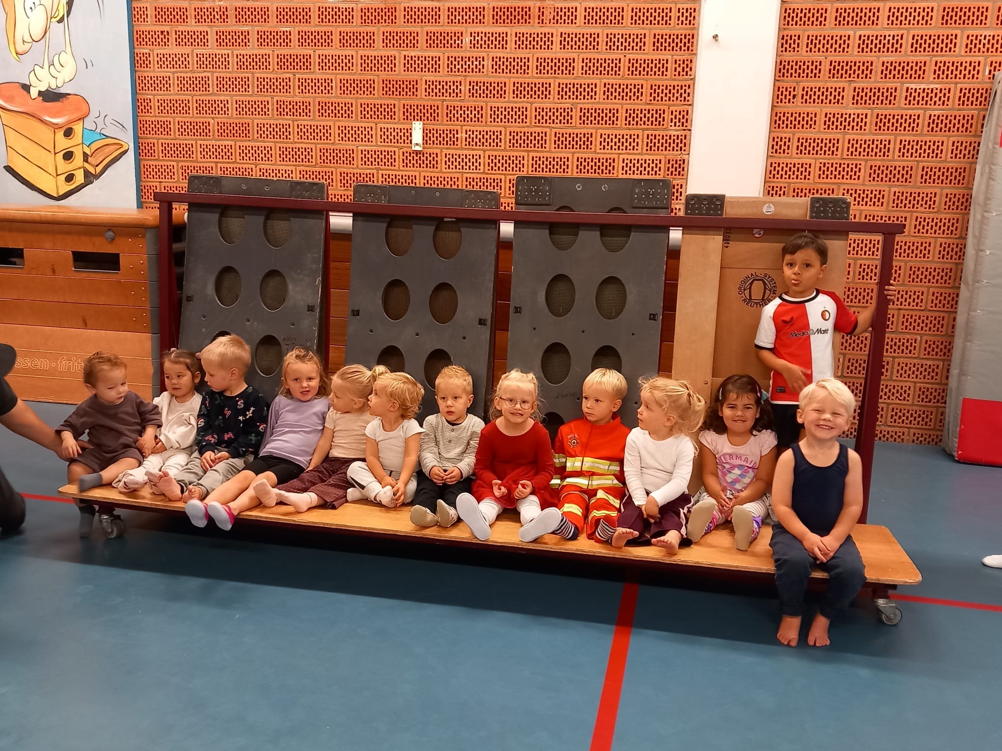 Groepsfoto van kinderen oud-kind les DOS Alphen aan den Rijn