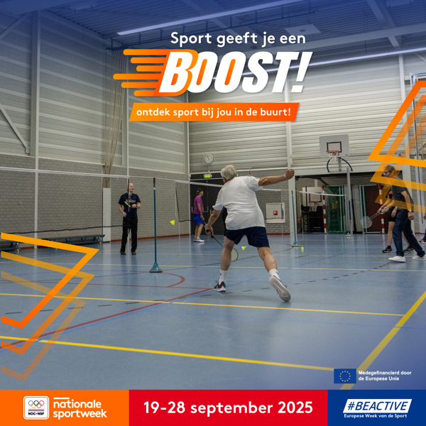 Aankondigingsbeeld voor Nationale Sportweek 2025 met een actiefoto van een badmintonner.