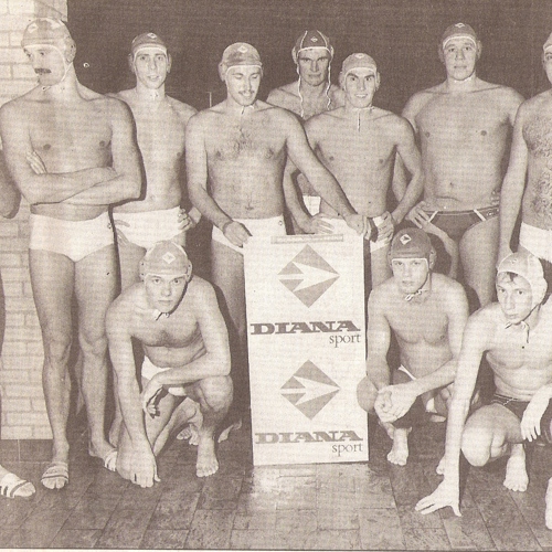 Groepsfoto AZC Heren 1 1983 EC1 Finale