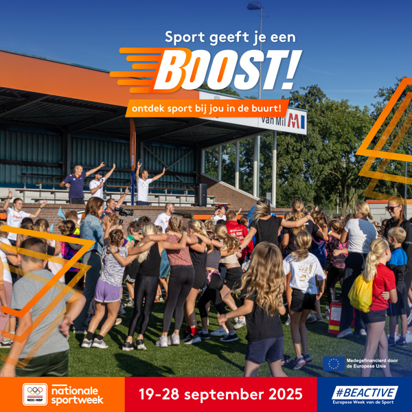 Aankondigingsbeeld voor Nationale Sportweek 2025 met dansende kinderen onder leiding van de wethouder en buurtsportcoaches.