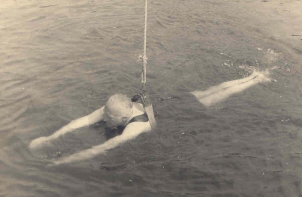 estkanaalweg Zwemles 1950 RON Historische Vereniging Alphen Ad Rijn 